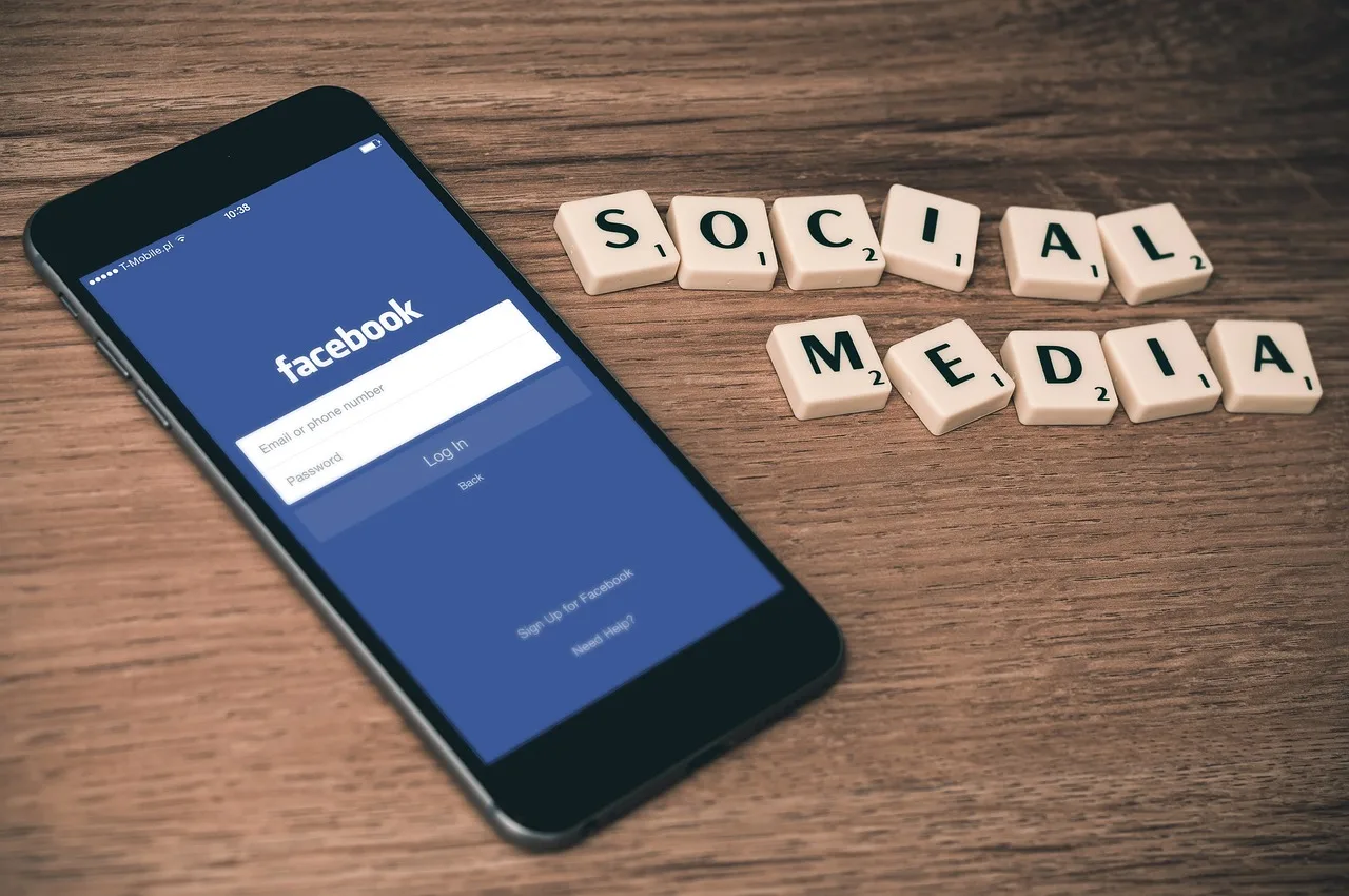 social media, facebook, smartphone, iphone, mobile, media, web, internet, social network, social networking, multimedia, social media, social media, social media, facebook, facebook, facebook, facebook, facebook. Common Real Estate Social Media Questions: Compliance