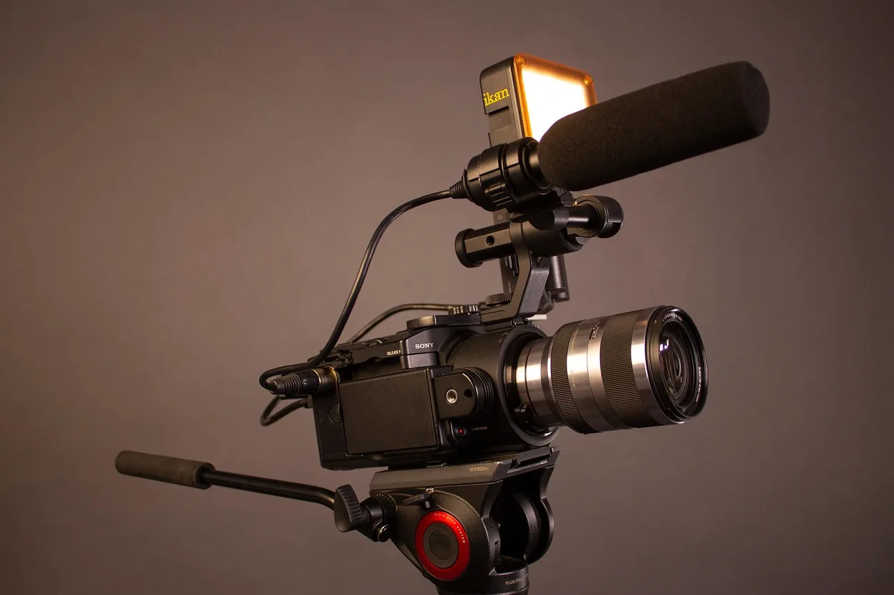 camera, film, cinema, photography equipment, filming equipment, tripod, video production, video production, video production, video production, video production, video production. 6 Points on Choosing Real Estate Video Marketing Tools